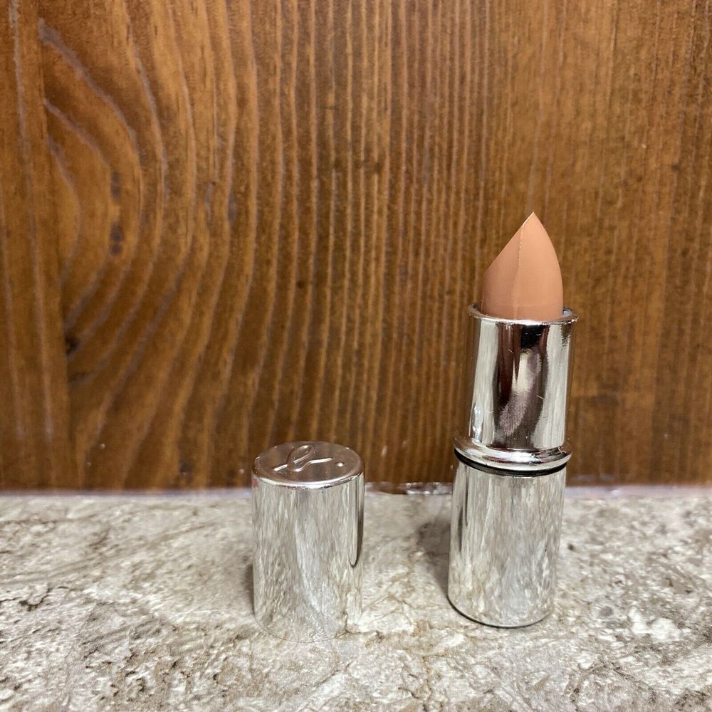 Le Club Des Créateurs De Beaute Agnes B. Lipstick In Shade Beige Tout Simple